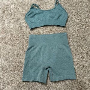 Amazon brand workout set
